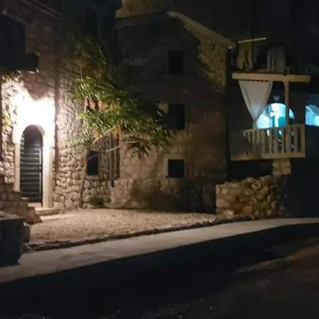 Ivica Mateljak Apartment Brist